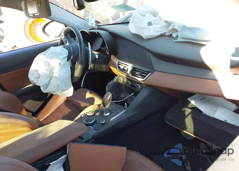 2018 Alfa Romeo Giulia Ti Sport Awd z USA, uszkodzony, nr VIN ZARFAEEN6J7597551